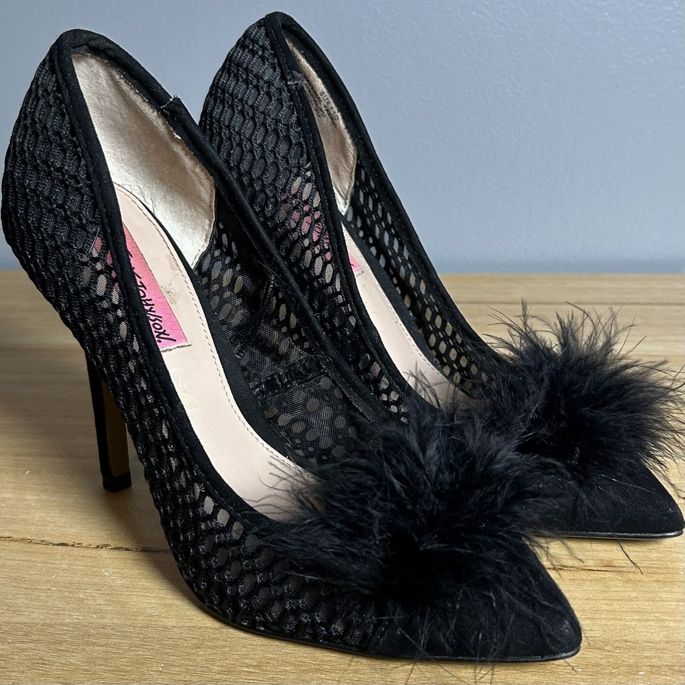 Betsey Johnson Black Fishnet Mesh Fluffy Feather Pom Pom Mae Pointed Toe Pumps
